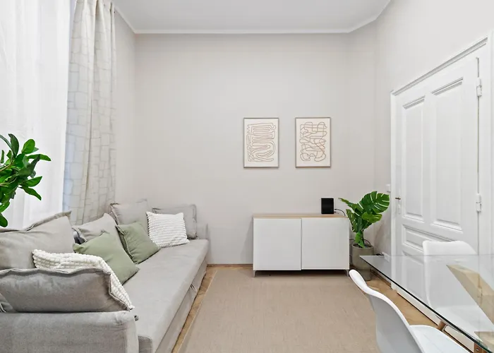 1-br 5 Minutes To U3 Metro - Near Famous Shopping Street * Viena
